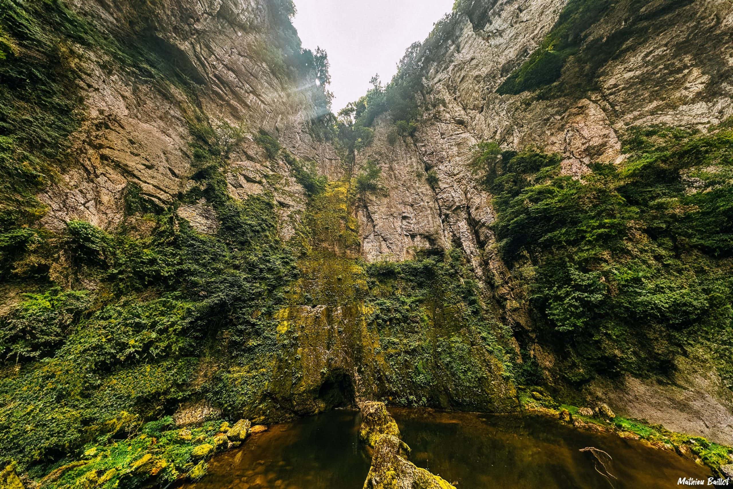 Source du Lison et Belvédère du Vieux Château, 697m (Jura)